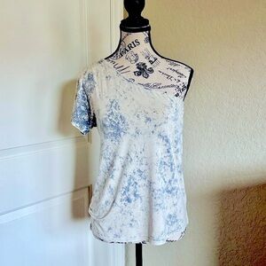 American Eagle Outfitters Soft and Sexy Asymmetrical One Shoulder Sleeve